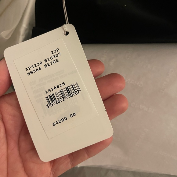 CHANEL clutch on chain *brand new with tags dustbag and box* - Picture 3 of 13